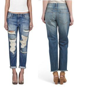 NWT HIDDEN Bailey torn Frayed Hem Boyfriend Jeans